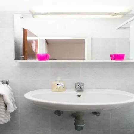 Zec - Double Or Twin With Balcony And Sea View-2 Daire Lopud